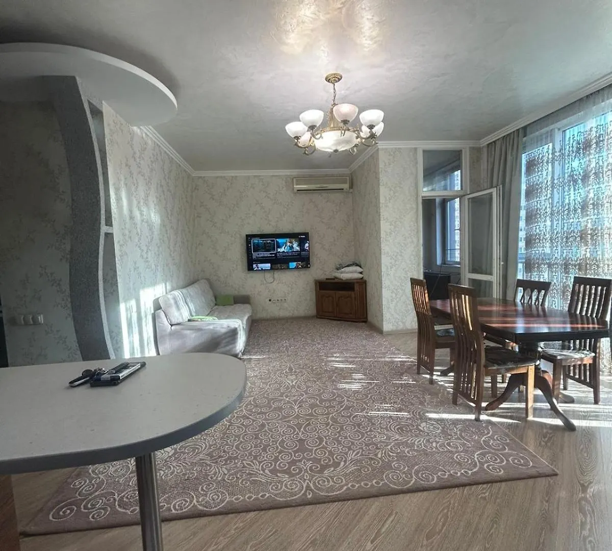 Apartment Манхеттен Трехкомнатный Аппартамент Almaty